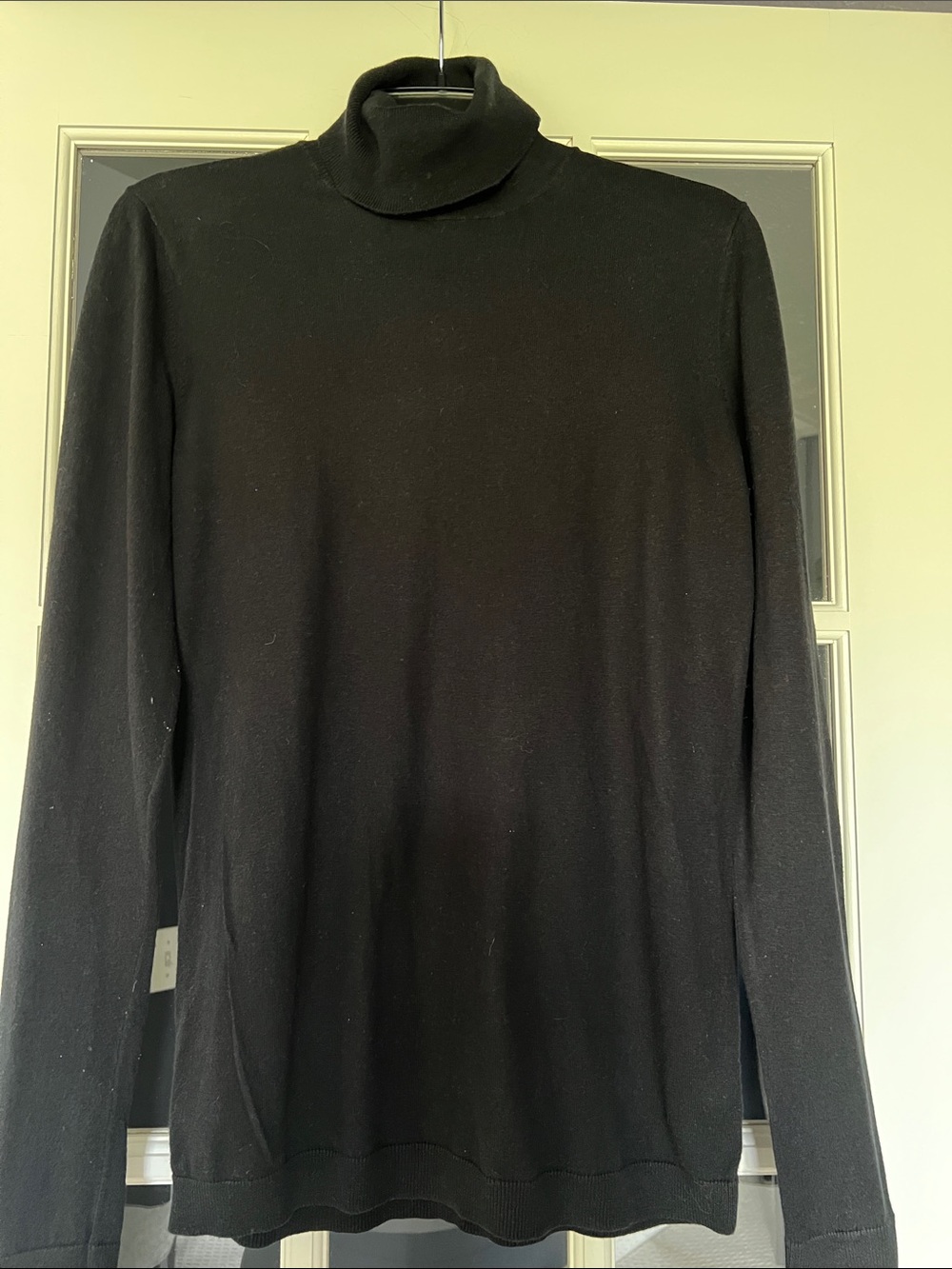 Gap Women’s Black Turtleneck Sweater Soft Knit Size L